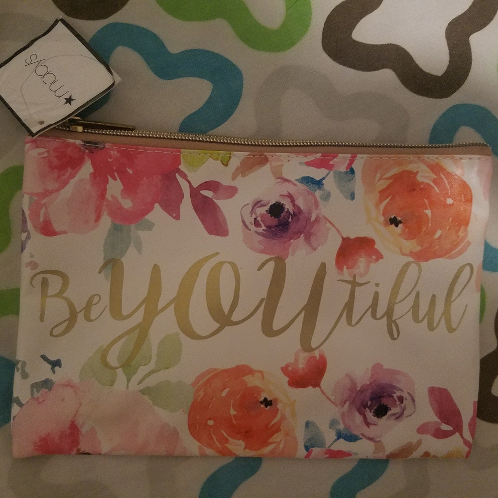 NEW Macy's BeYOUtiful make up bag